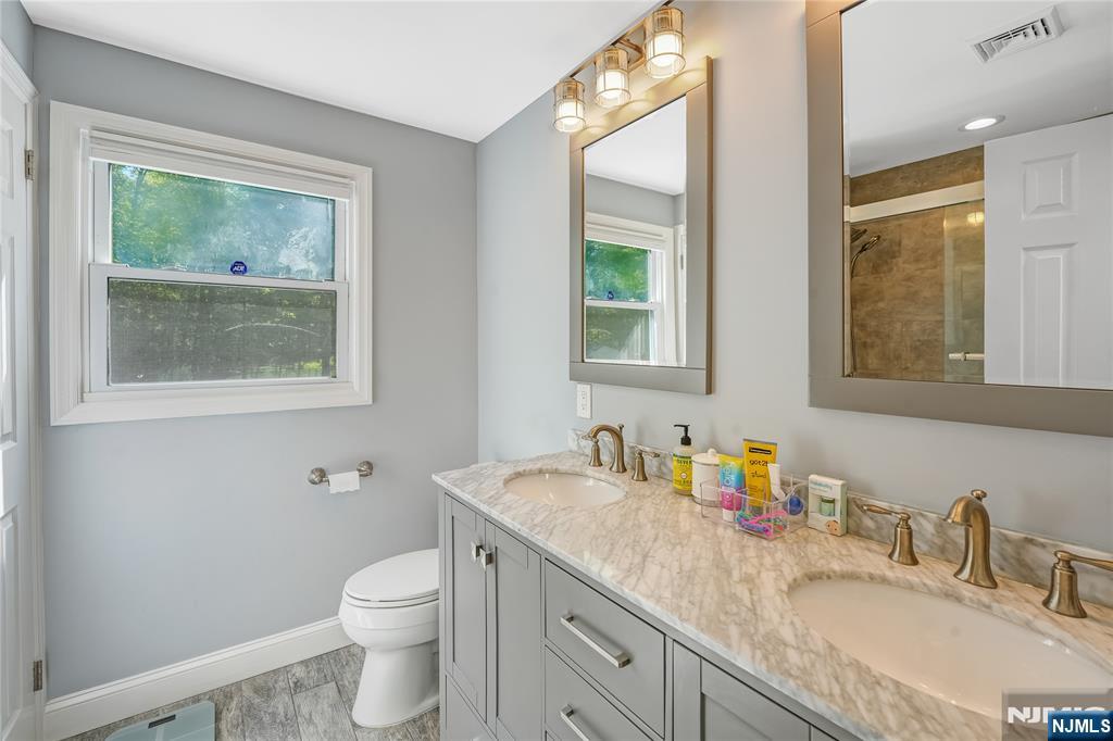 248 Wayfair Circle