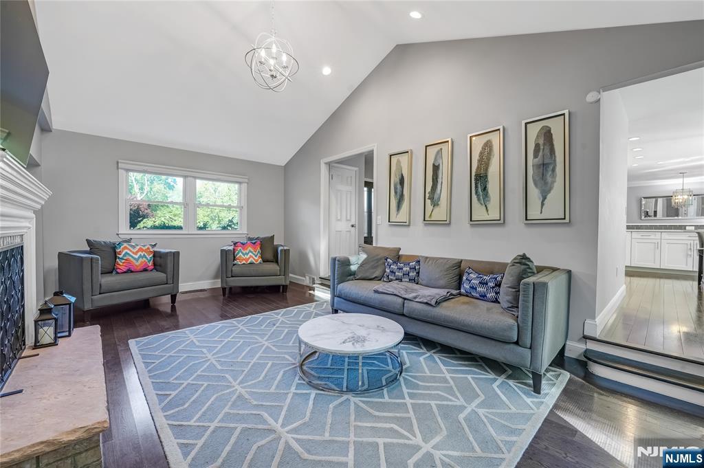 248 Wayfair Circle