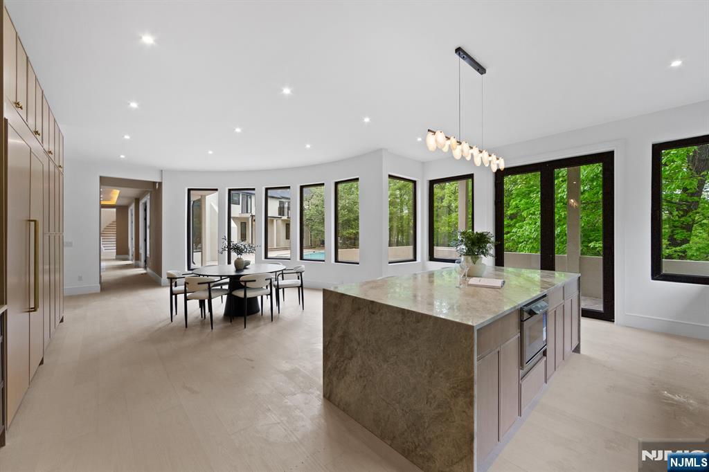 809 Shore Drive