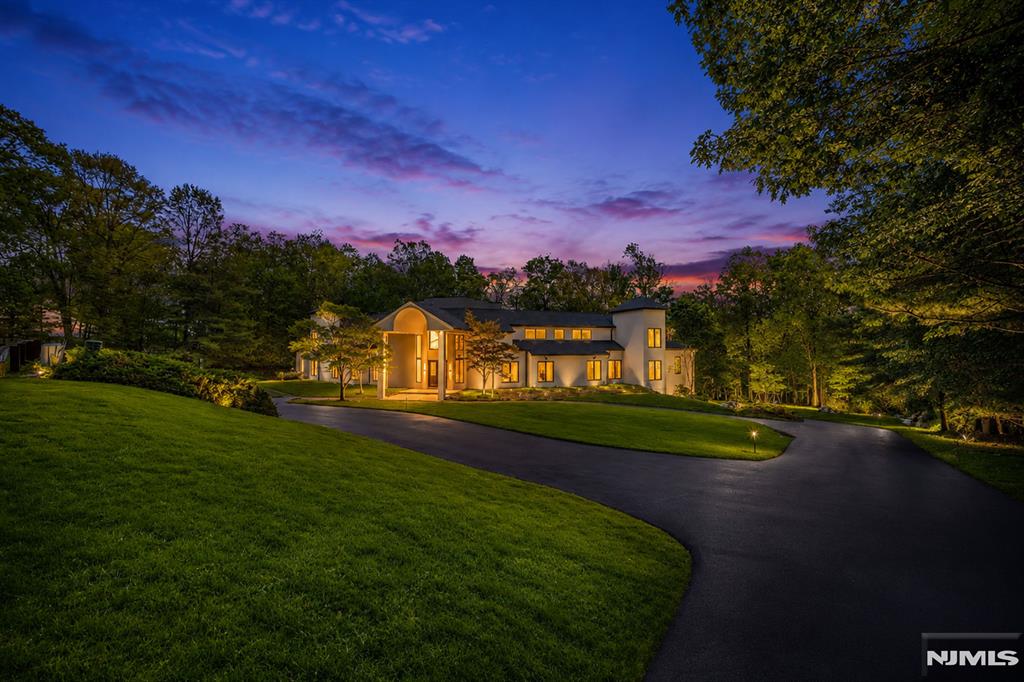 809 Shore Drive