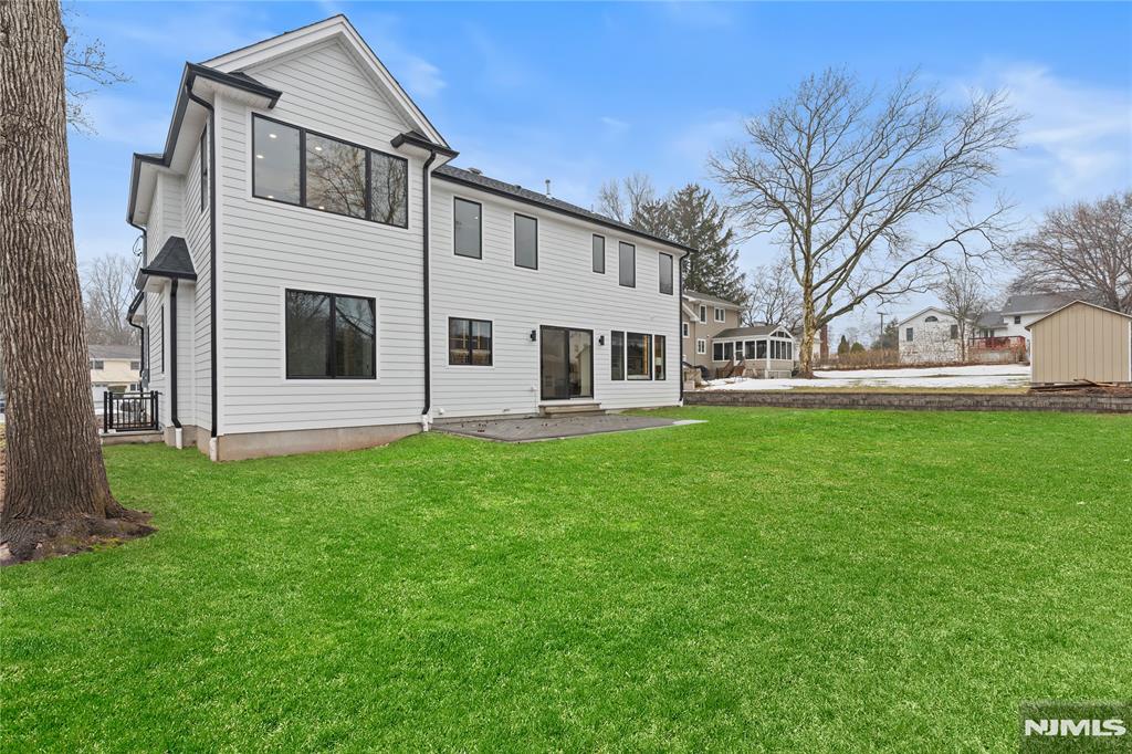 21 Manor Court