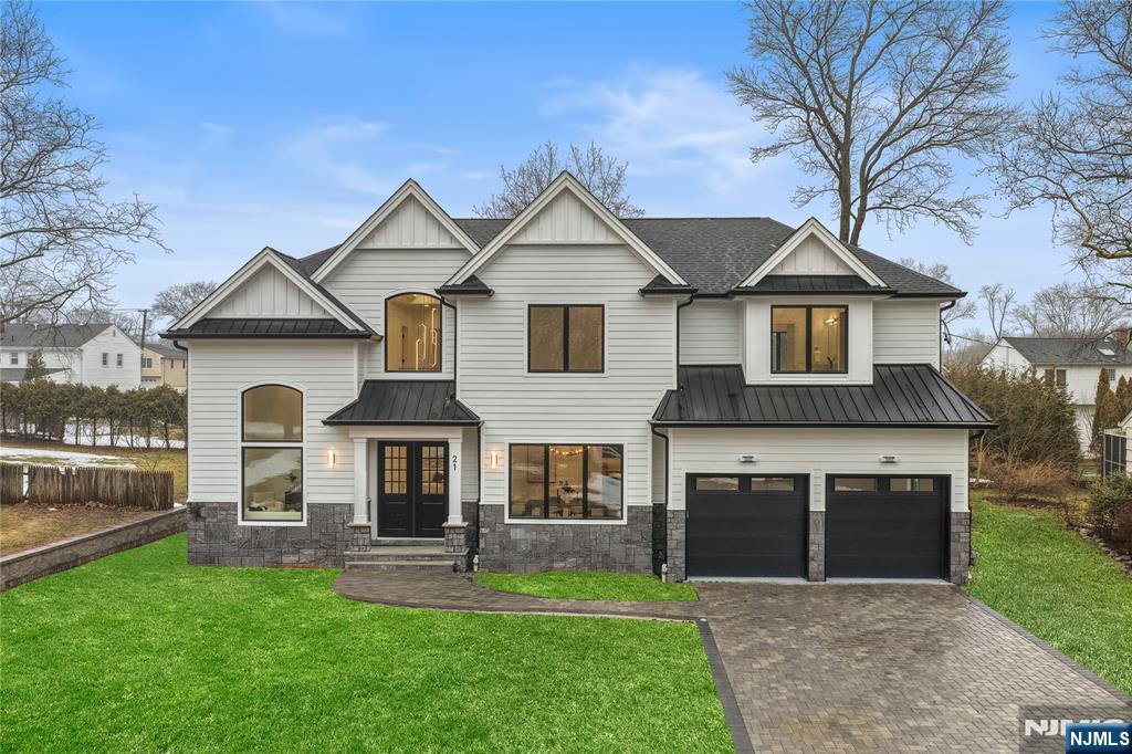 21 Manor Court