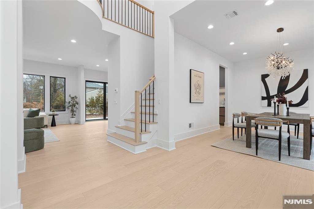 21 Manor Court