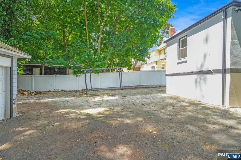 283 Hamilton Place