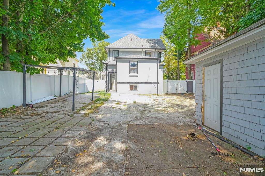 283 Hamilton Place