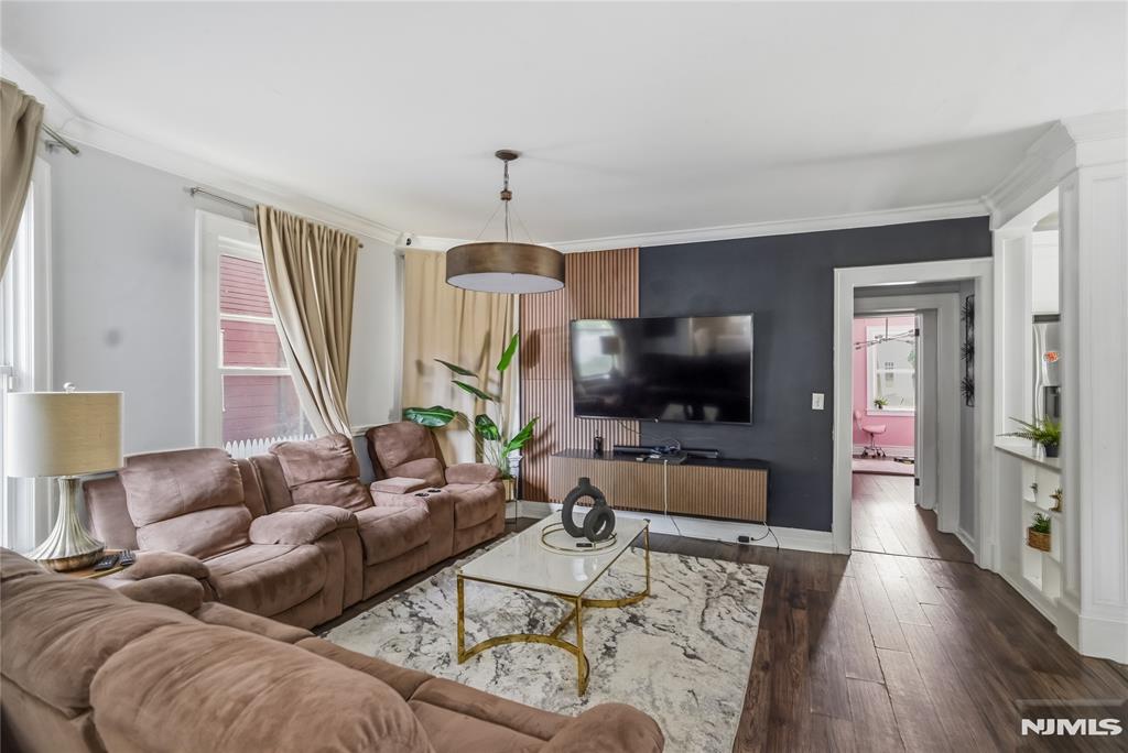 283 Hamilton Place