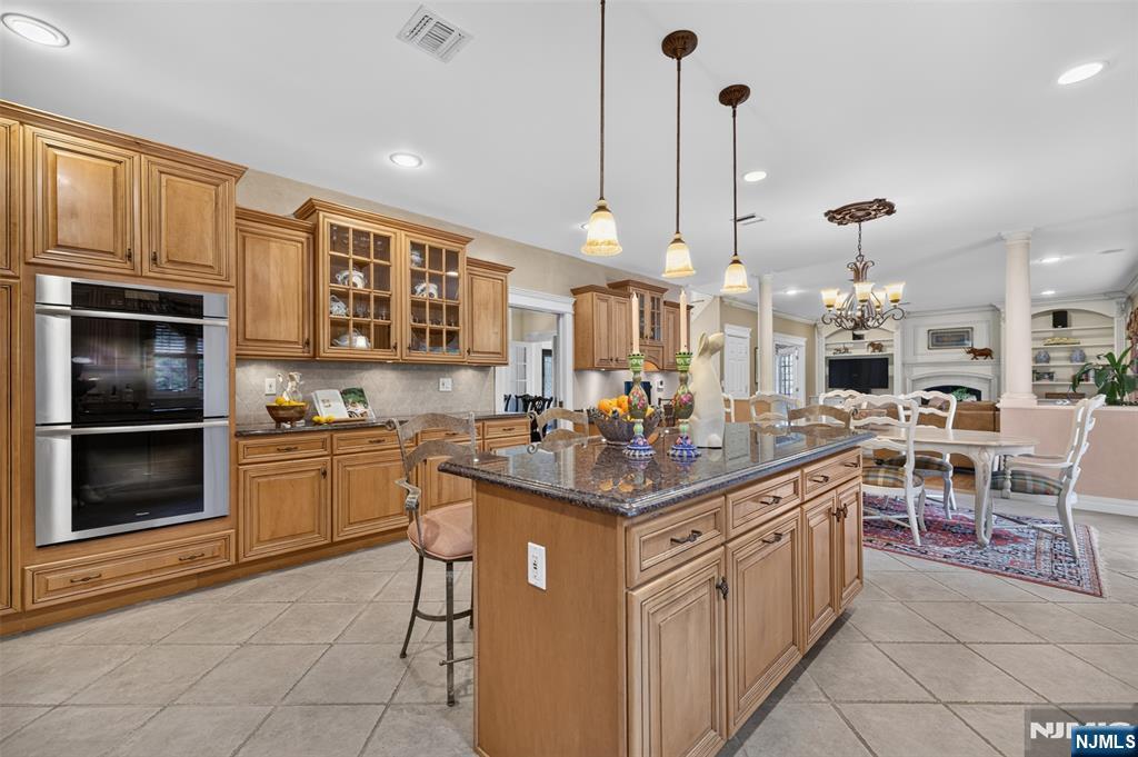 33 Crestwood Drive