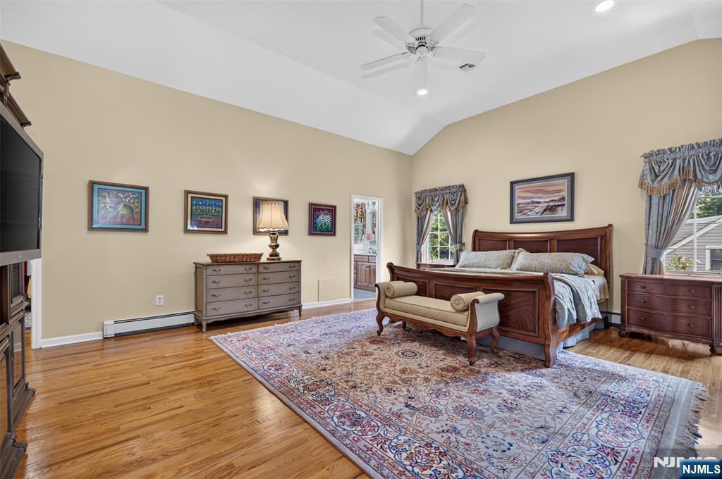 33 Crestwood Drive