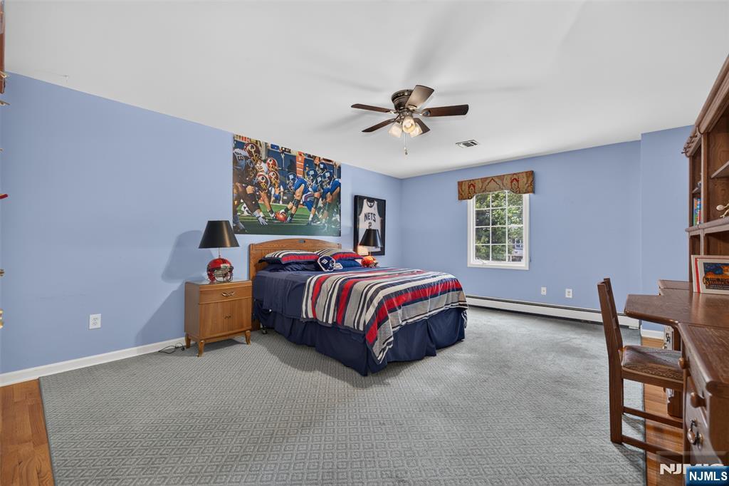 33 Crestwood Drive