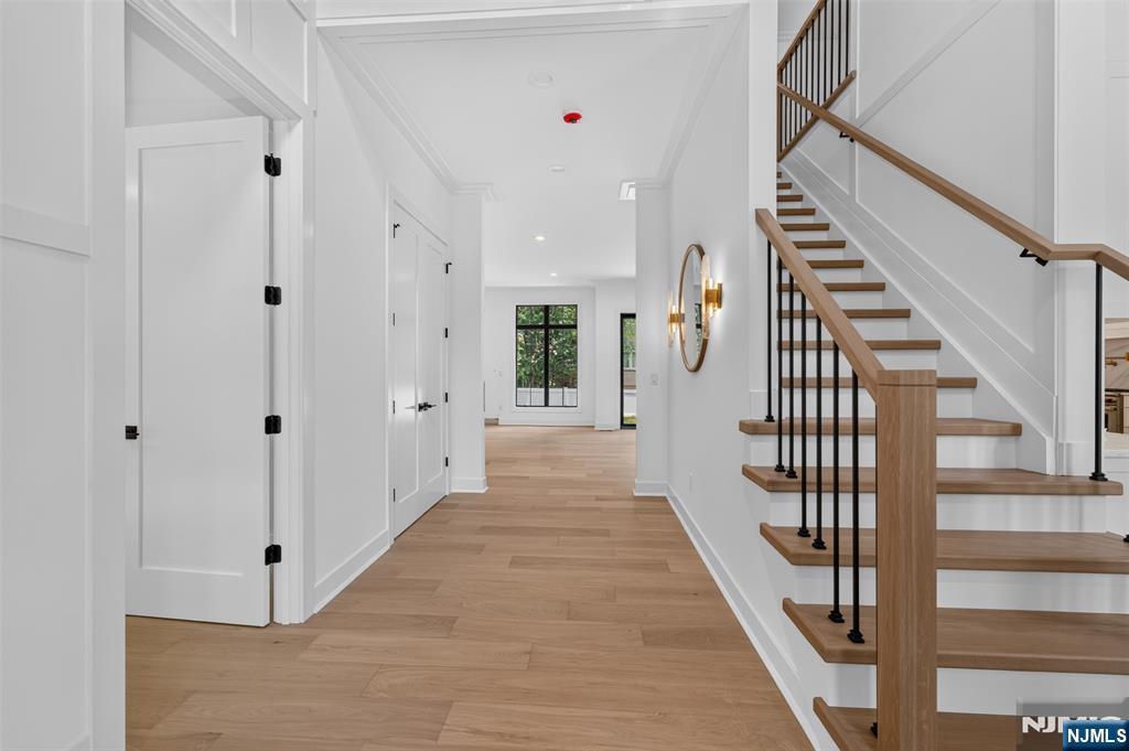 27 Crestwood Drive