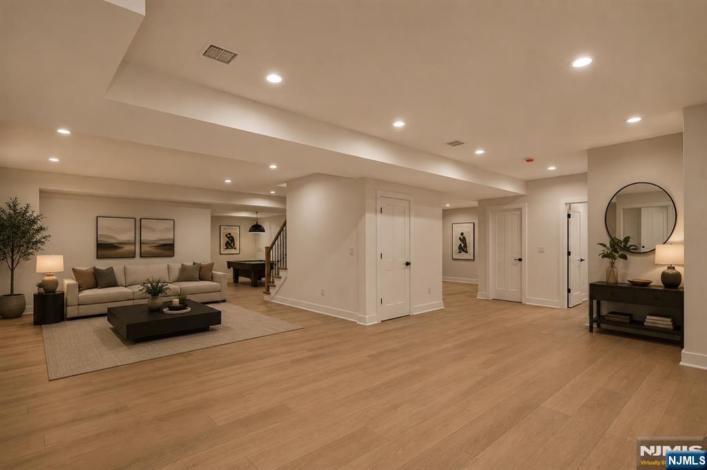 27 Crestwood Drive