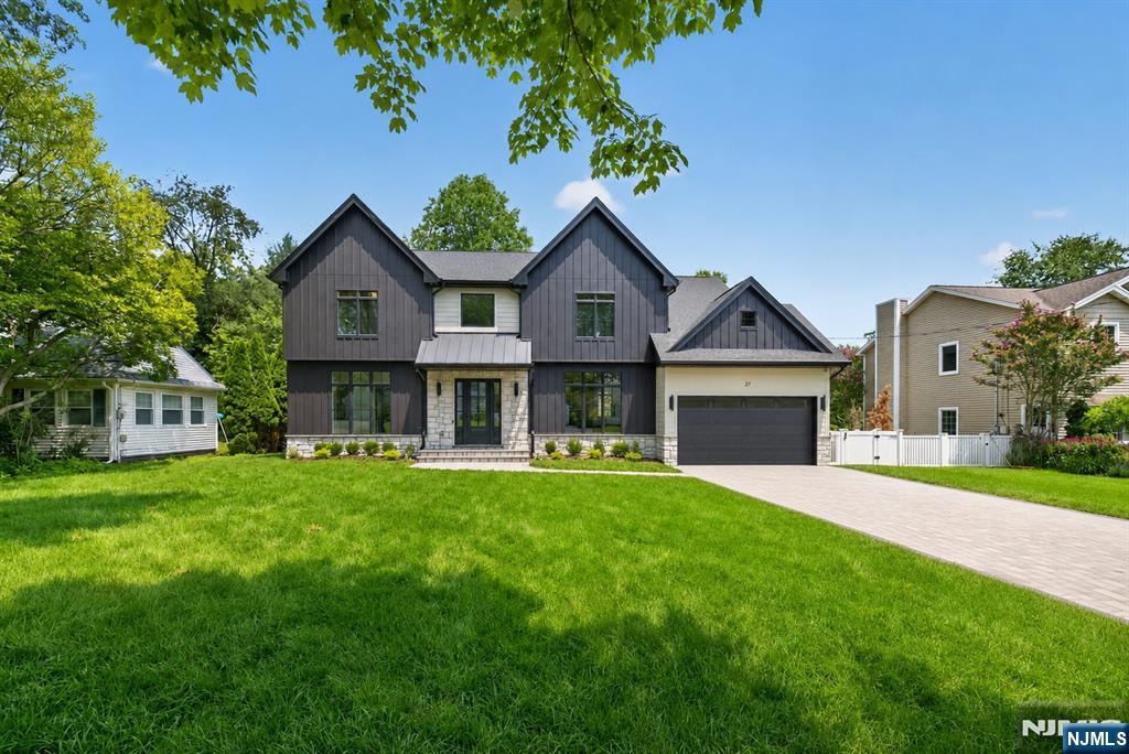 27 Crestwood Drive