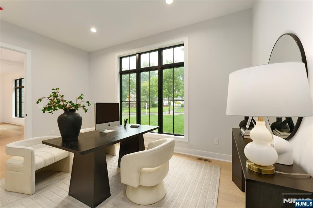 27 Crestwood Drive