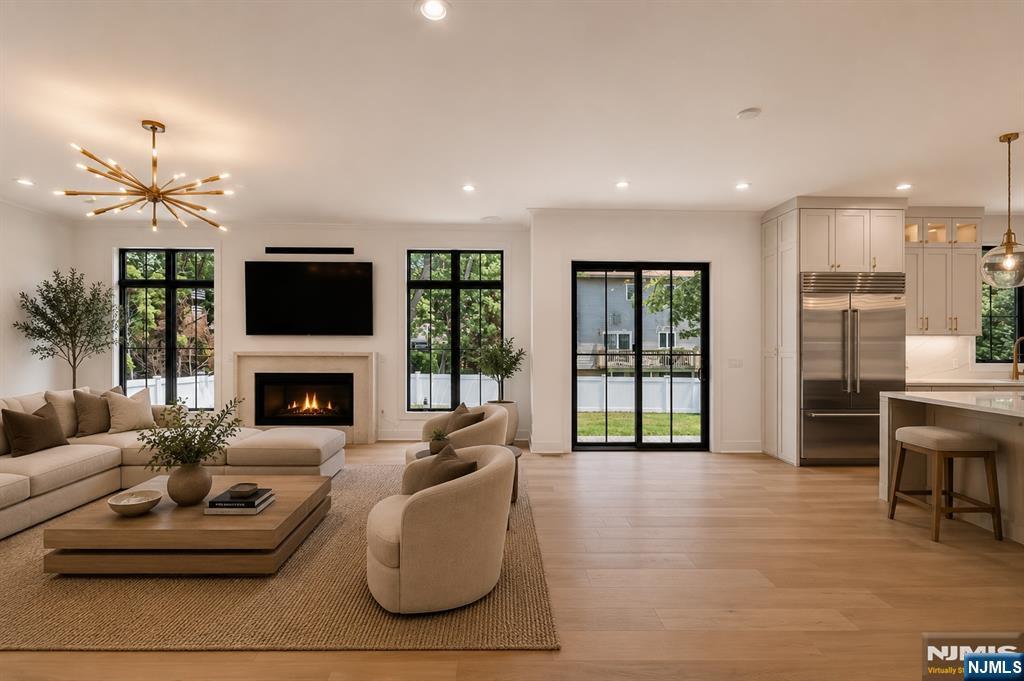 27 Crestwood Drive