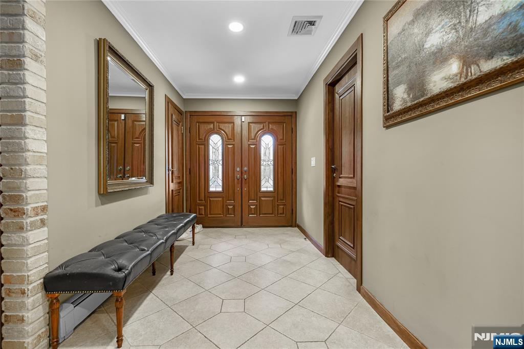 806 Stella Court