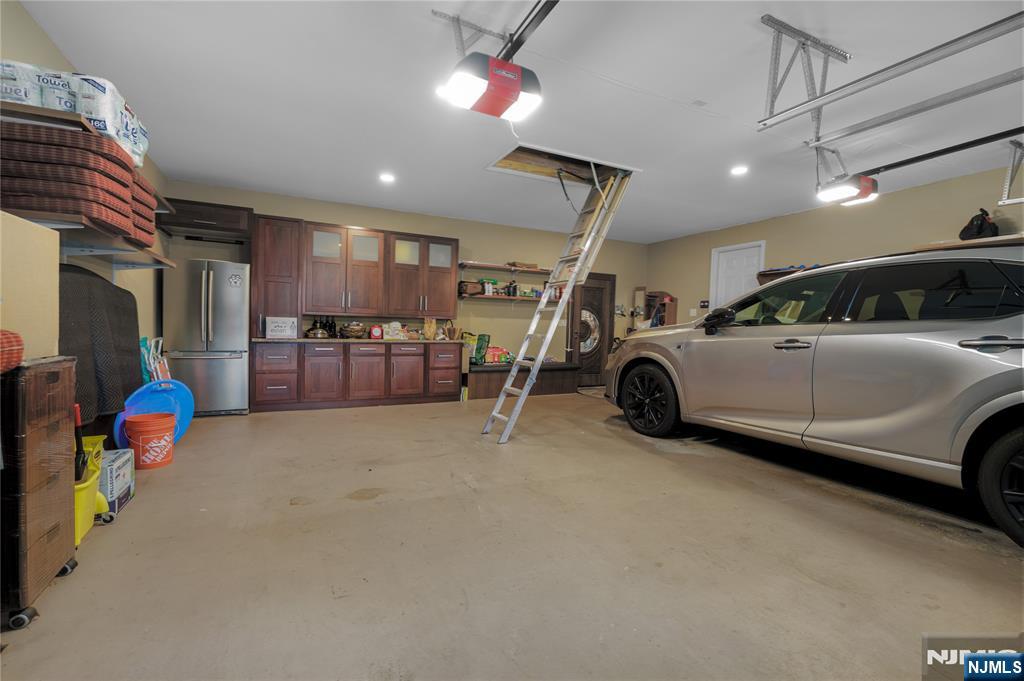 806 Stella Court