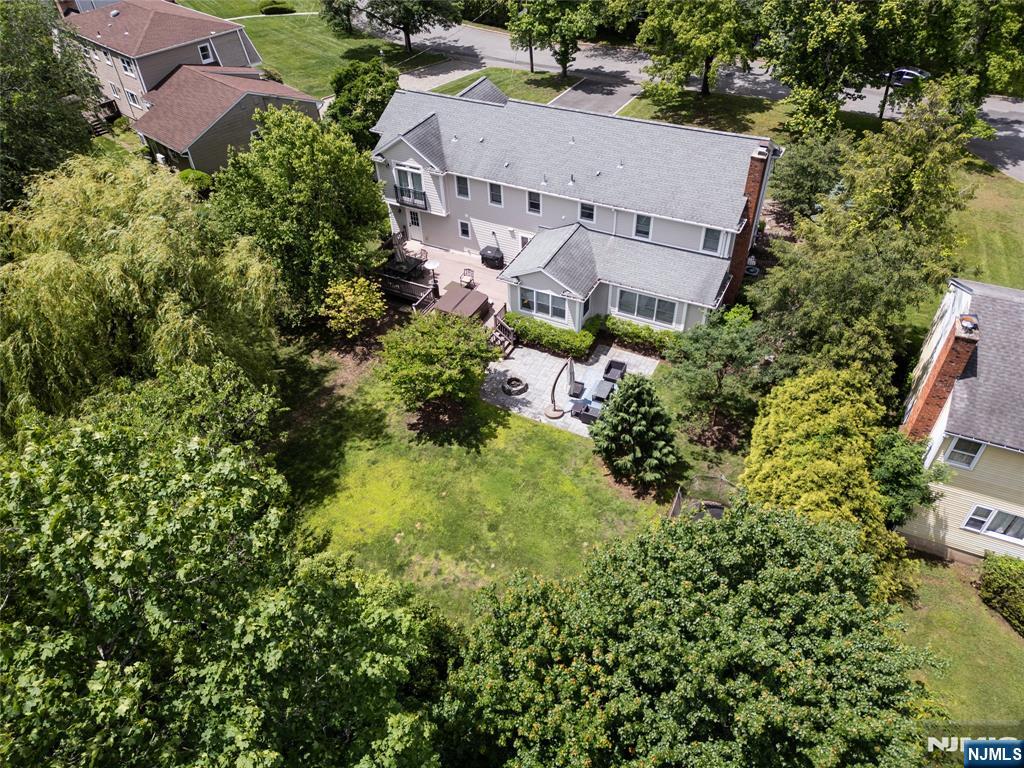 285 Dunham Place