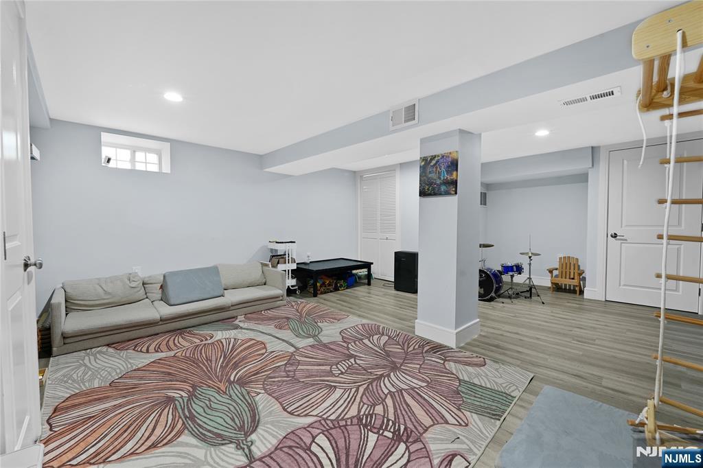 390 Prospect Street