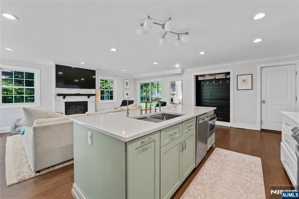 390 Prospect Street