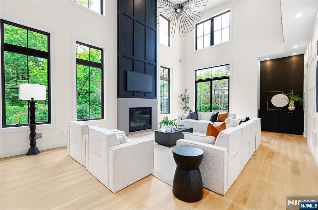 10 Radburn Road
