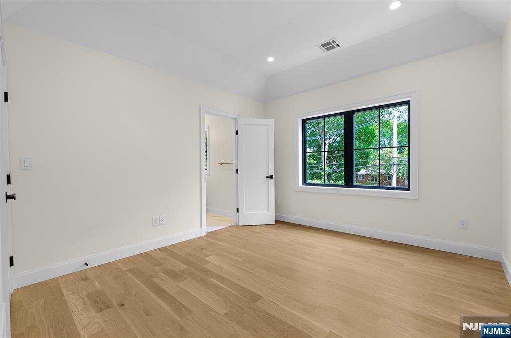 10 Radburn Road