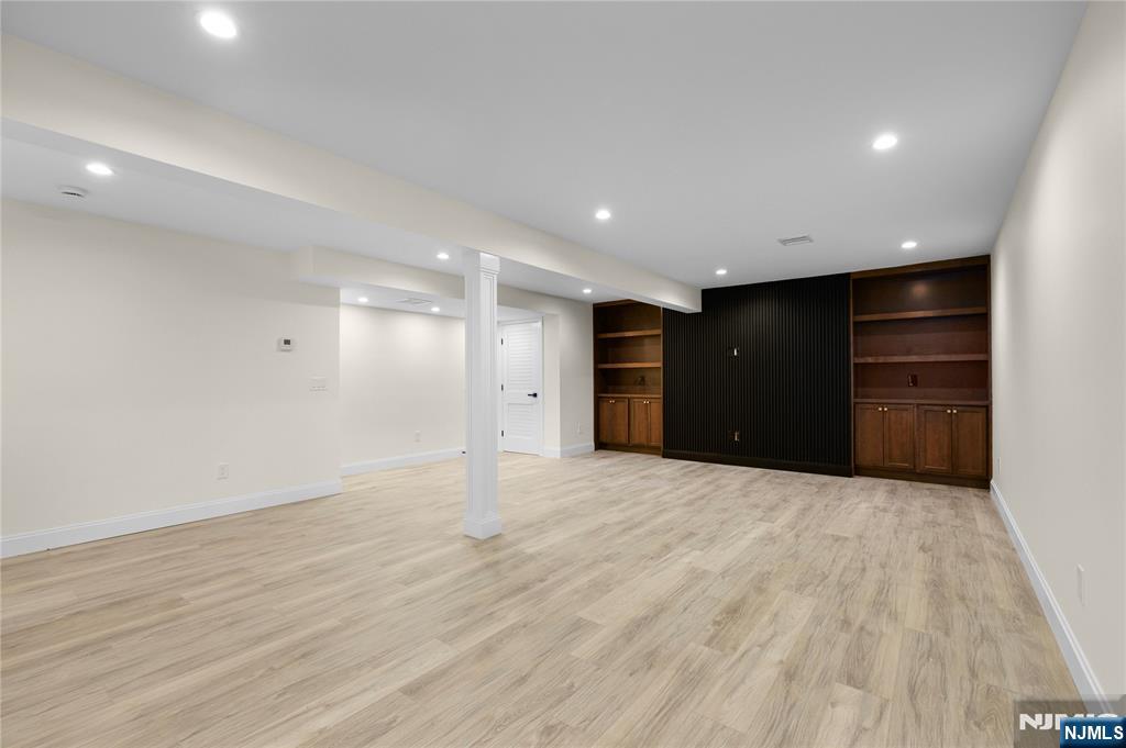 10 Radburn Road