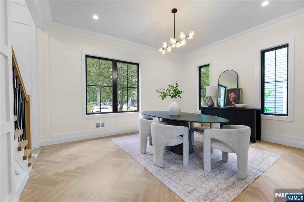10 Radburn Road