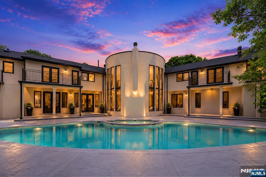809 Shore Drive