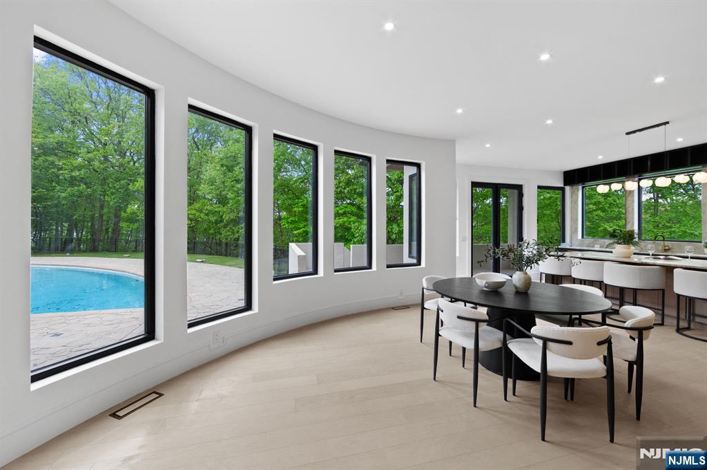 809 Shore Drive