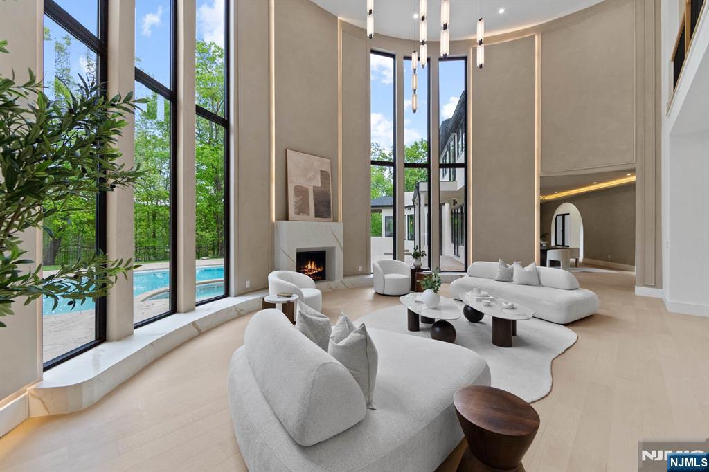 809 Shore Drive