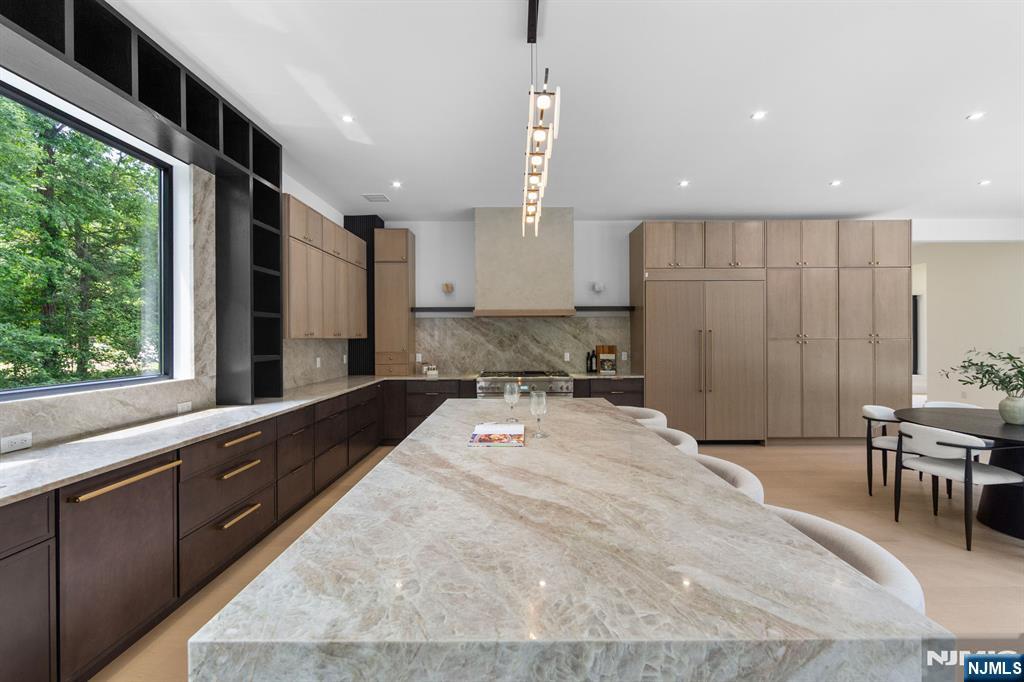 809 Shore Drive