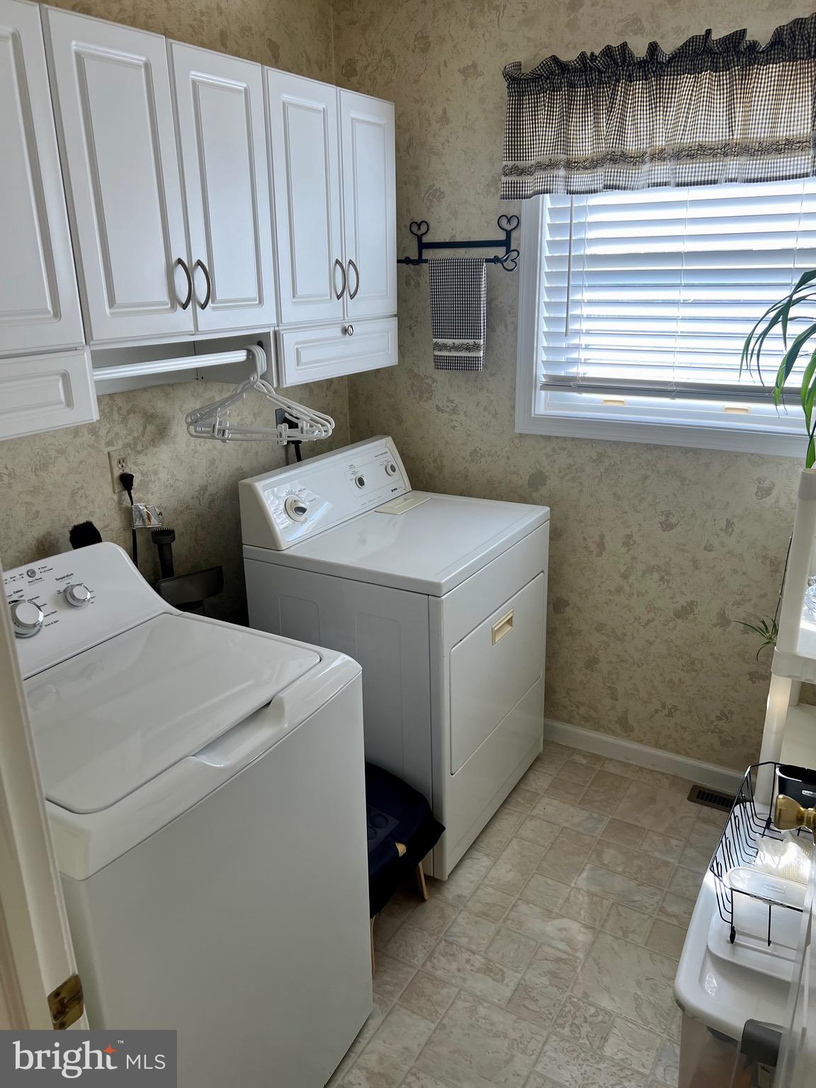 6218 POND VIEW DRIVE