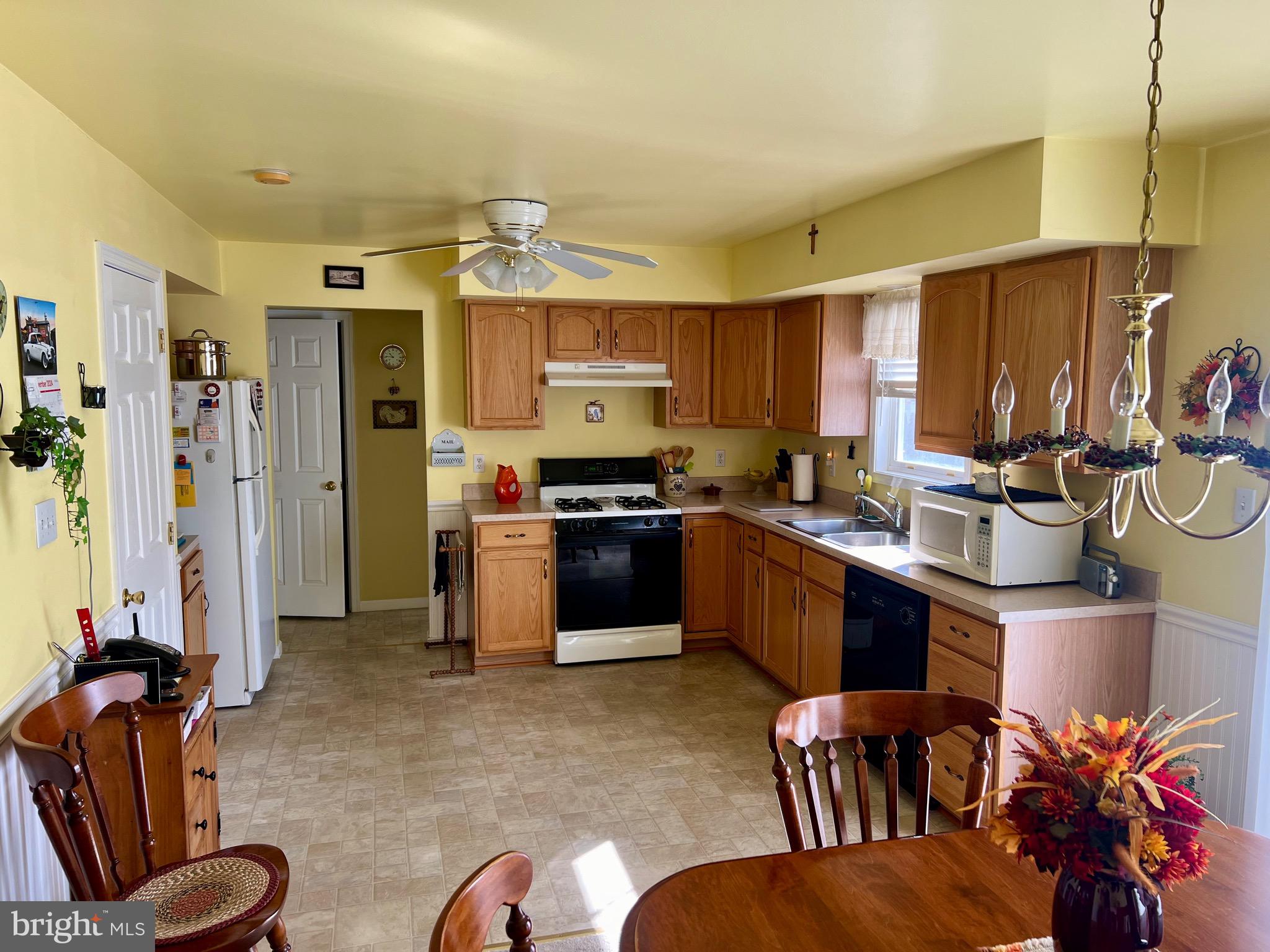 6218 POND VIEW DRIVE