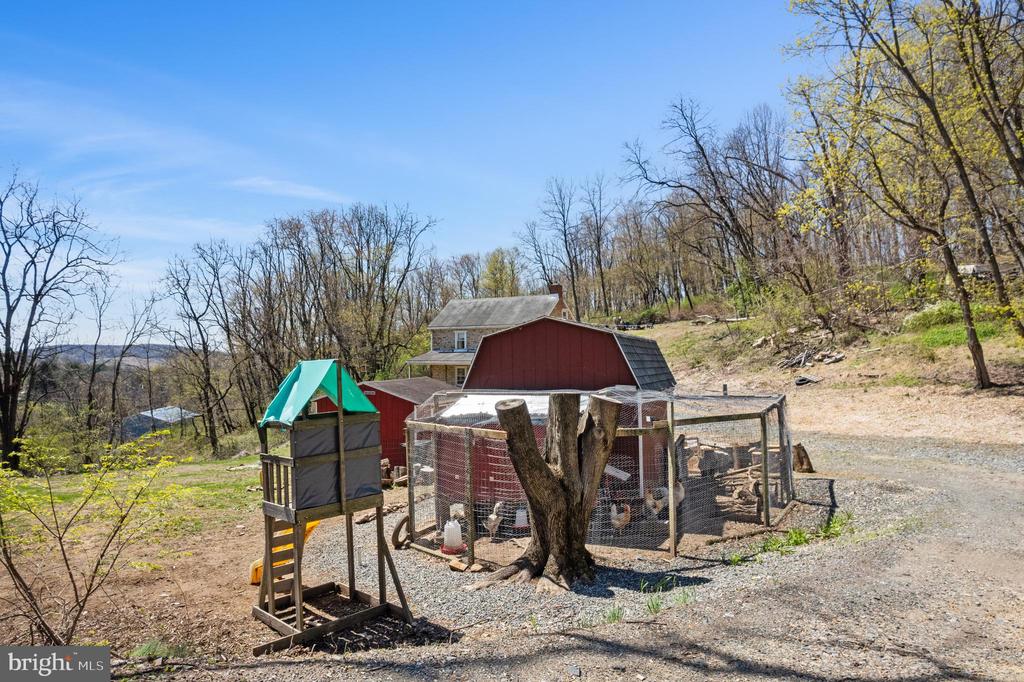 1575 ORCHARD LANE