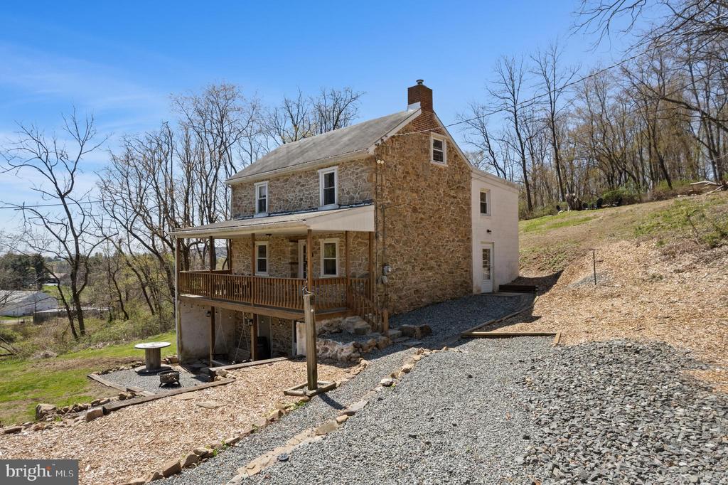 1575 ORCHARD LANE