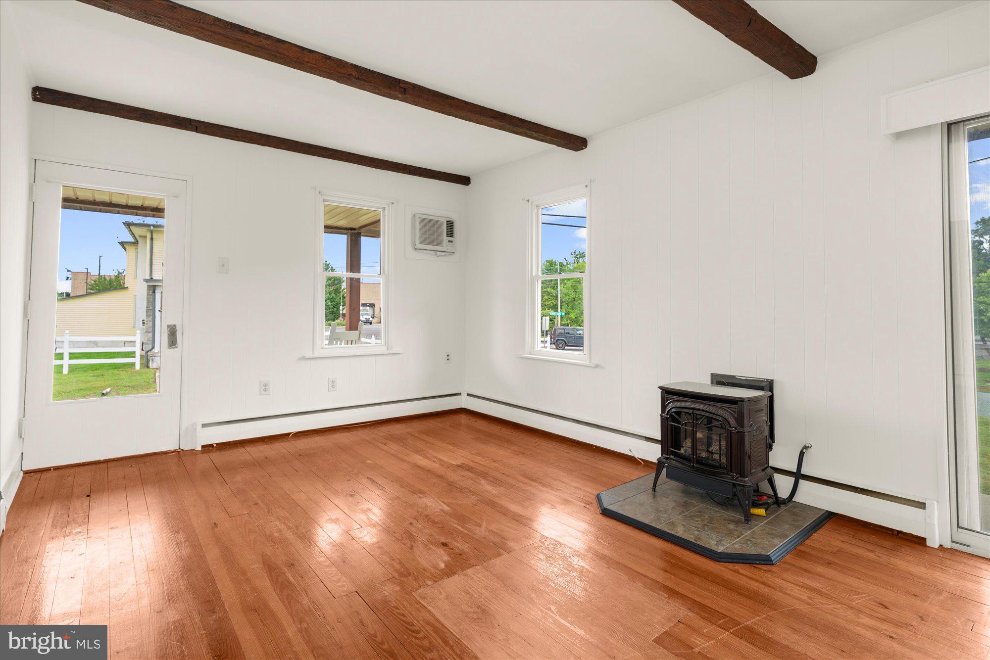 503 MONTGOMERY AVENUE