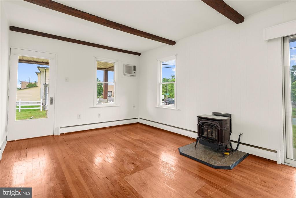 503 MONTGOMERY AVENUE