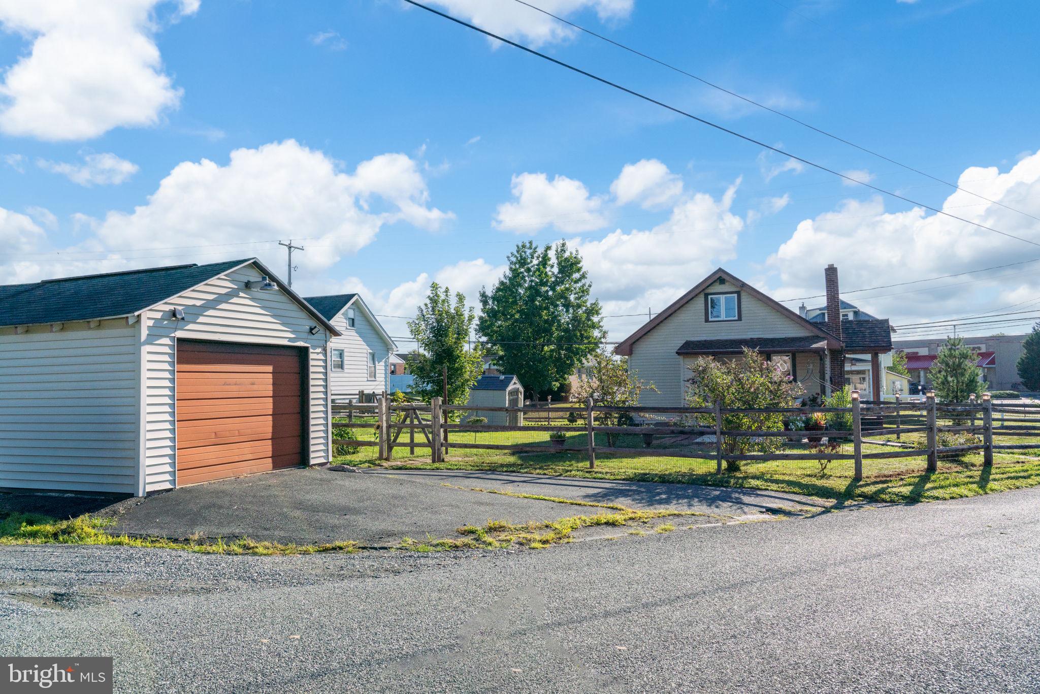 503 MONTGOMERY AVENUE