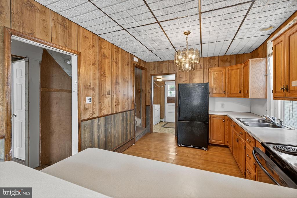 135 BARTO ROAD