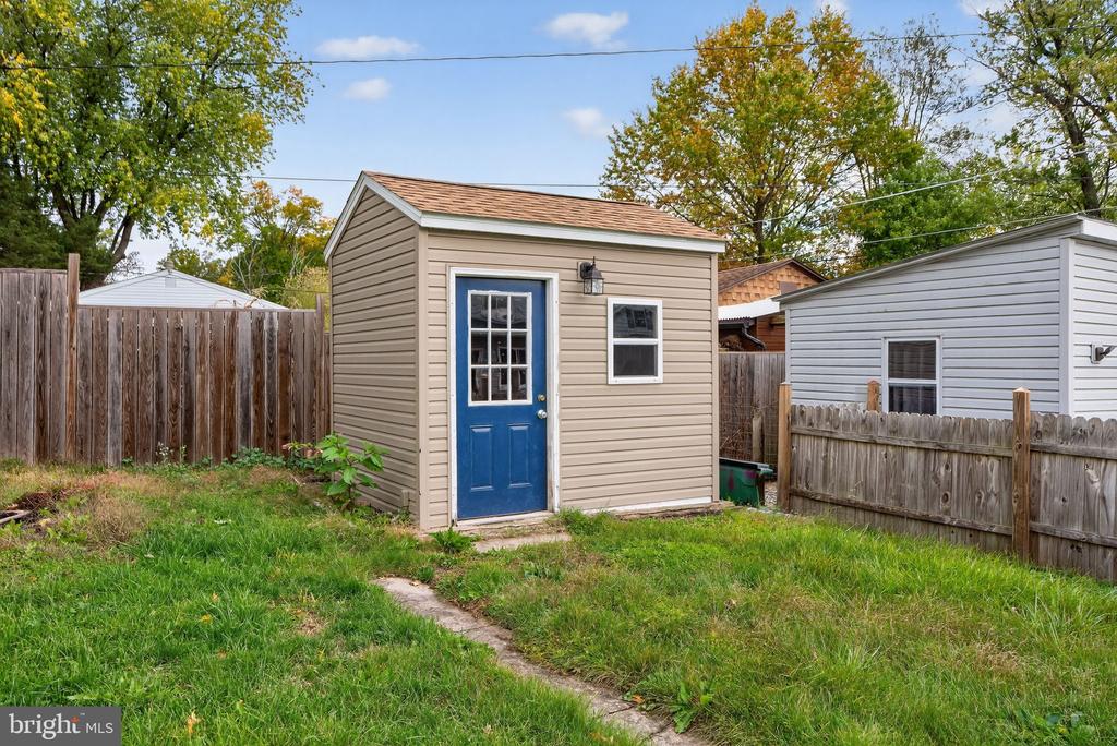 135 BARTO ROAD