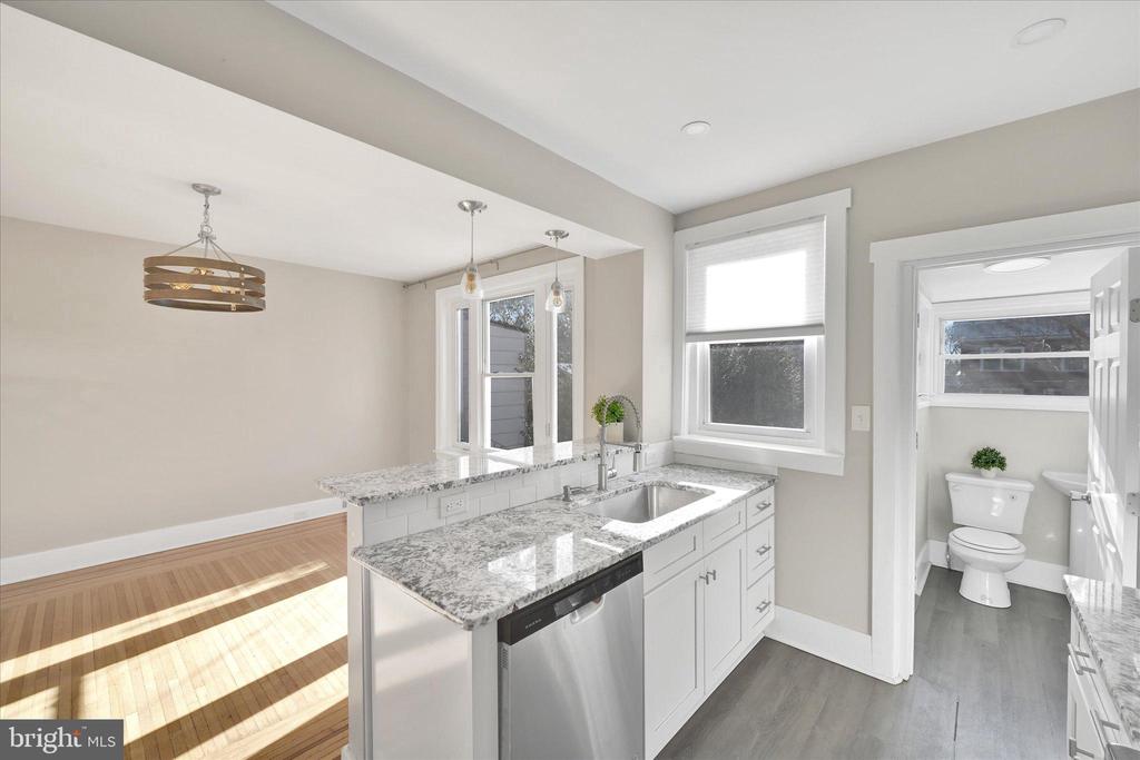 416 OAK TERRACE