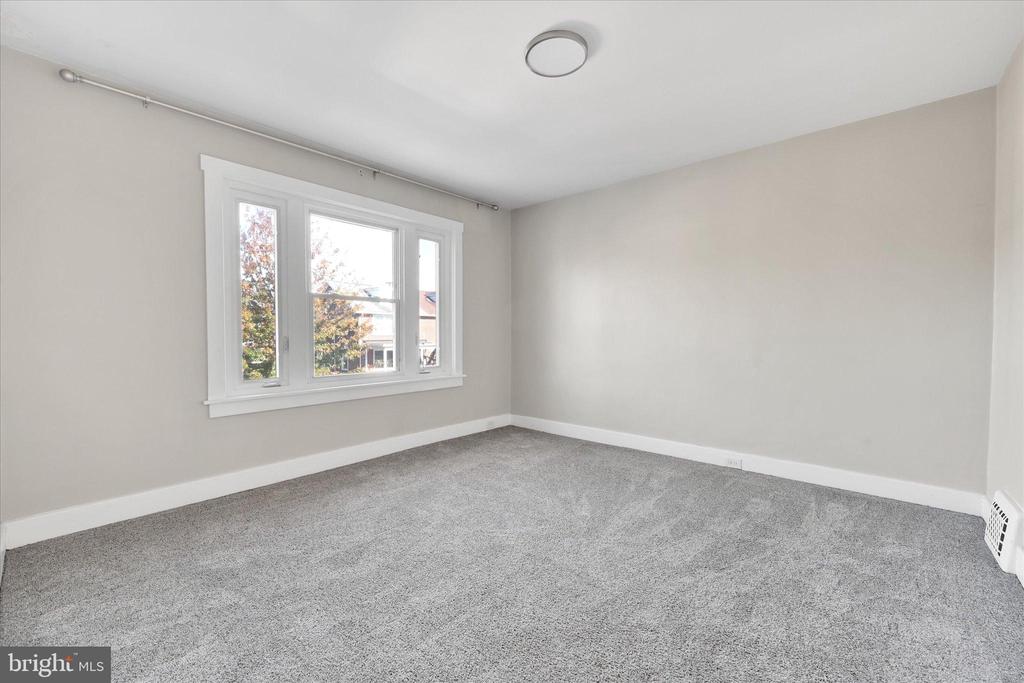 416 OAK TERRACE