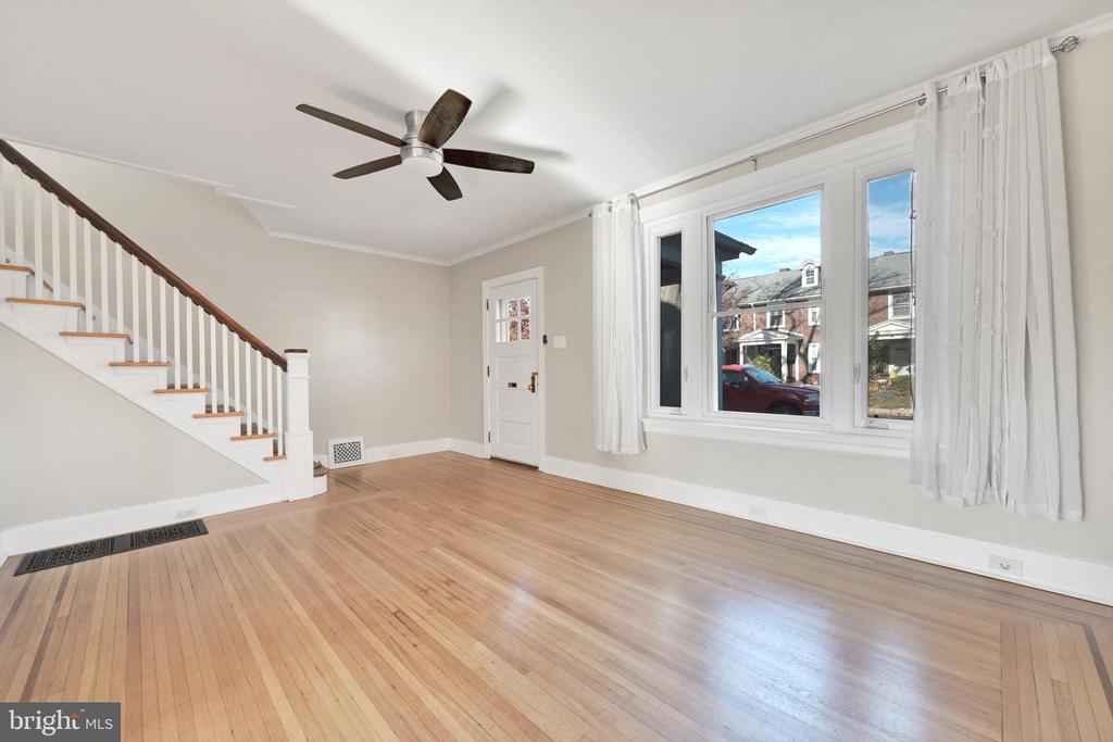 416 OAK TERRACE
