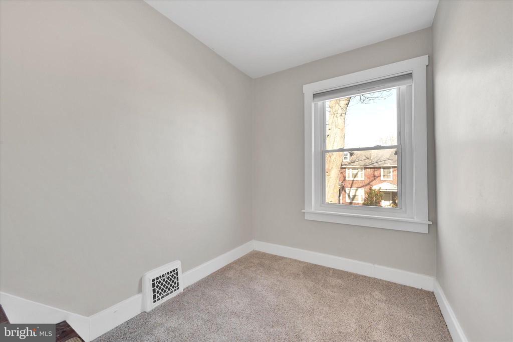 416 OAK TERRACE