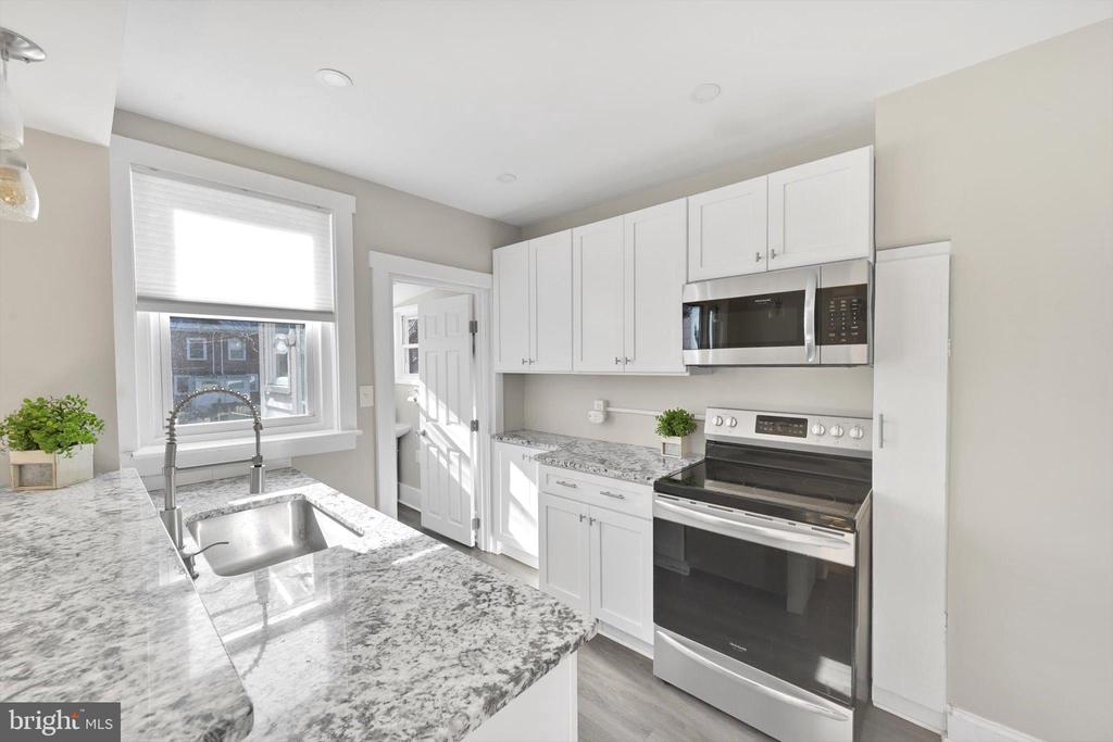 416 OAK TERRACE
