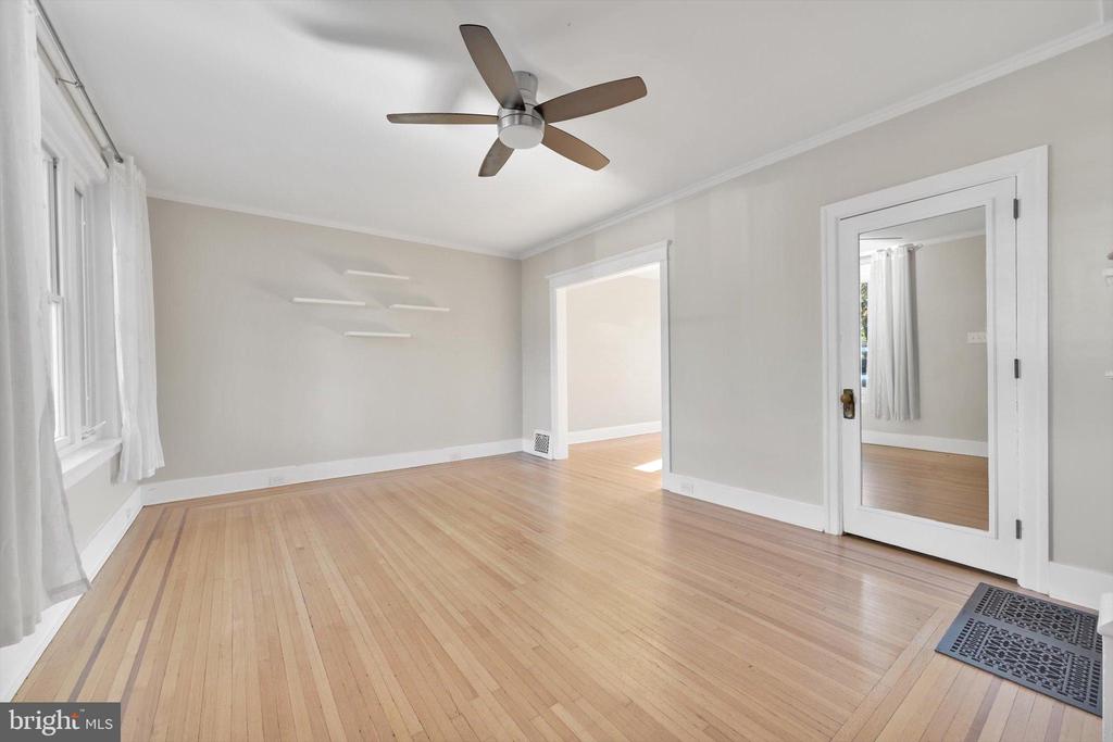 416 OAK TERRACE