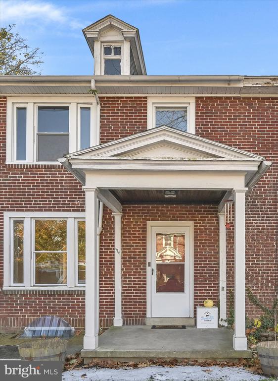 416 OAK TERRACE