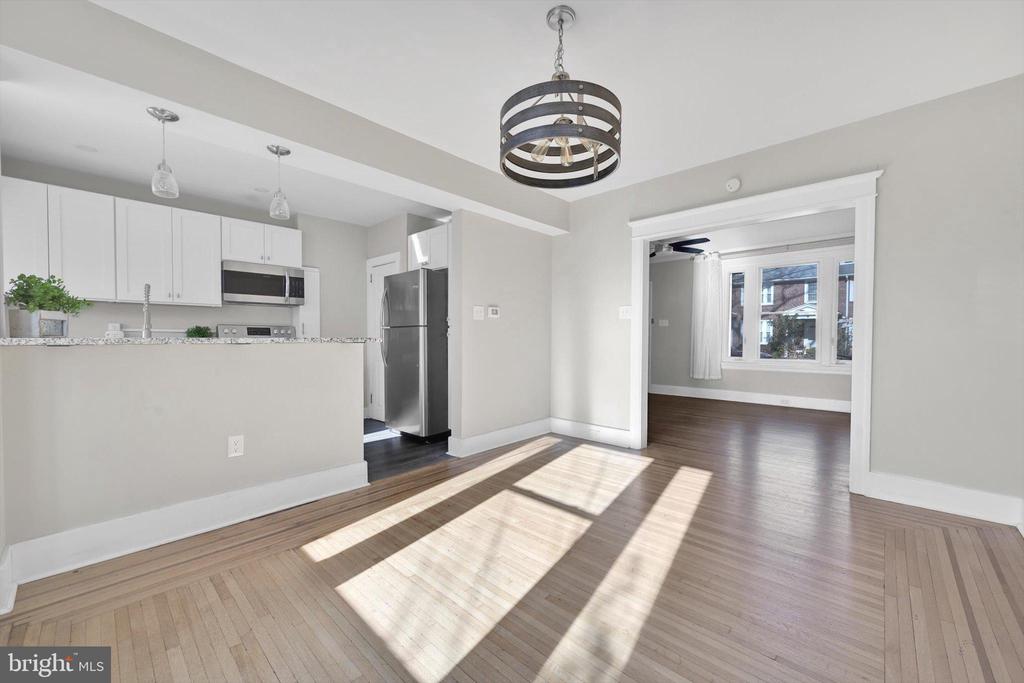 416 OAK TERRACE