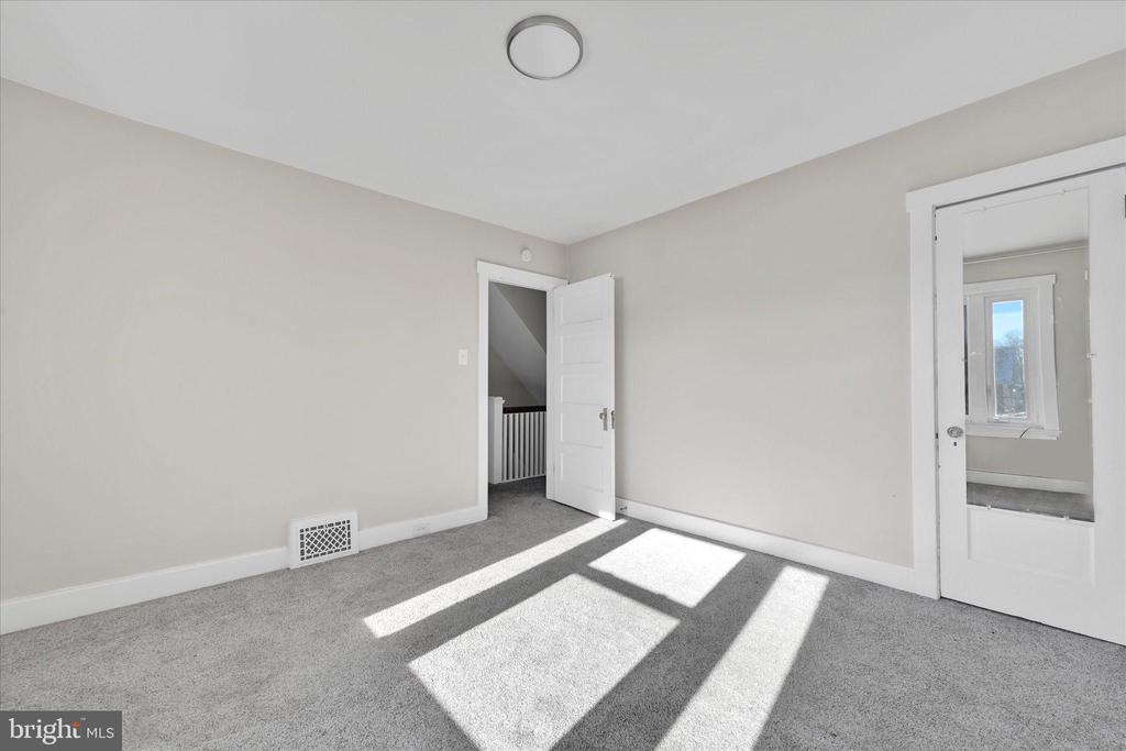 416 OAK TERRACE