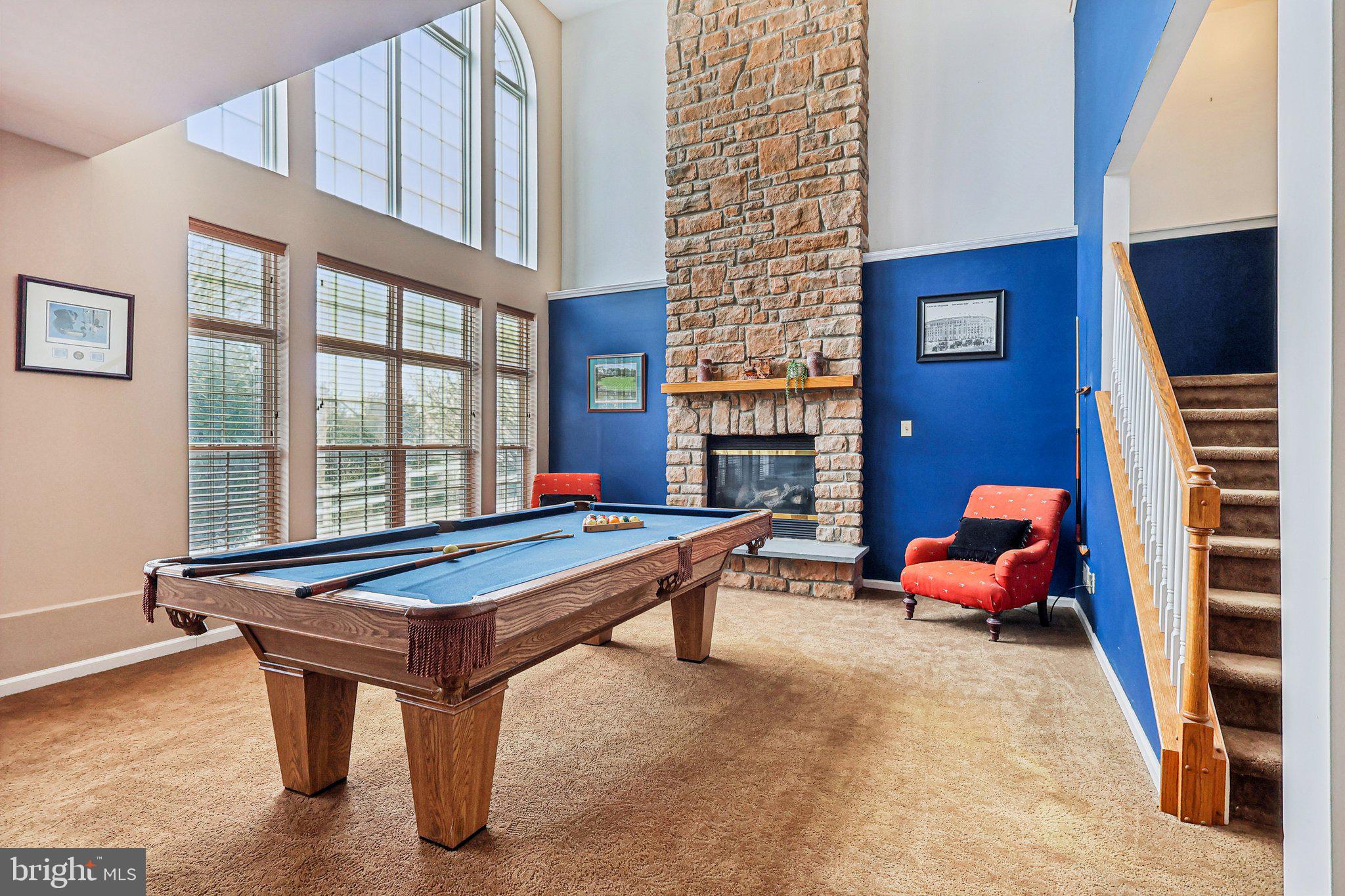 230 N SHADYBROOKE DRIVE